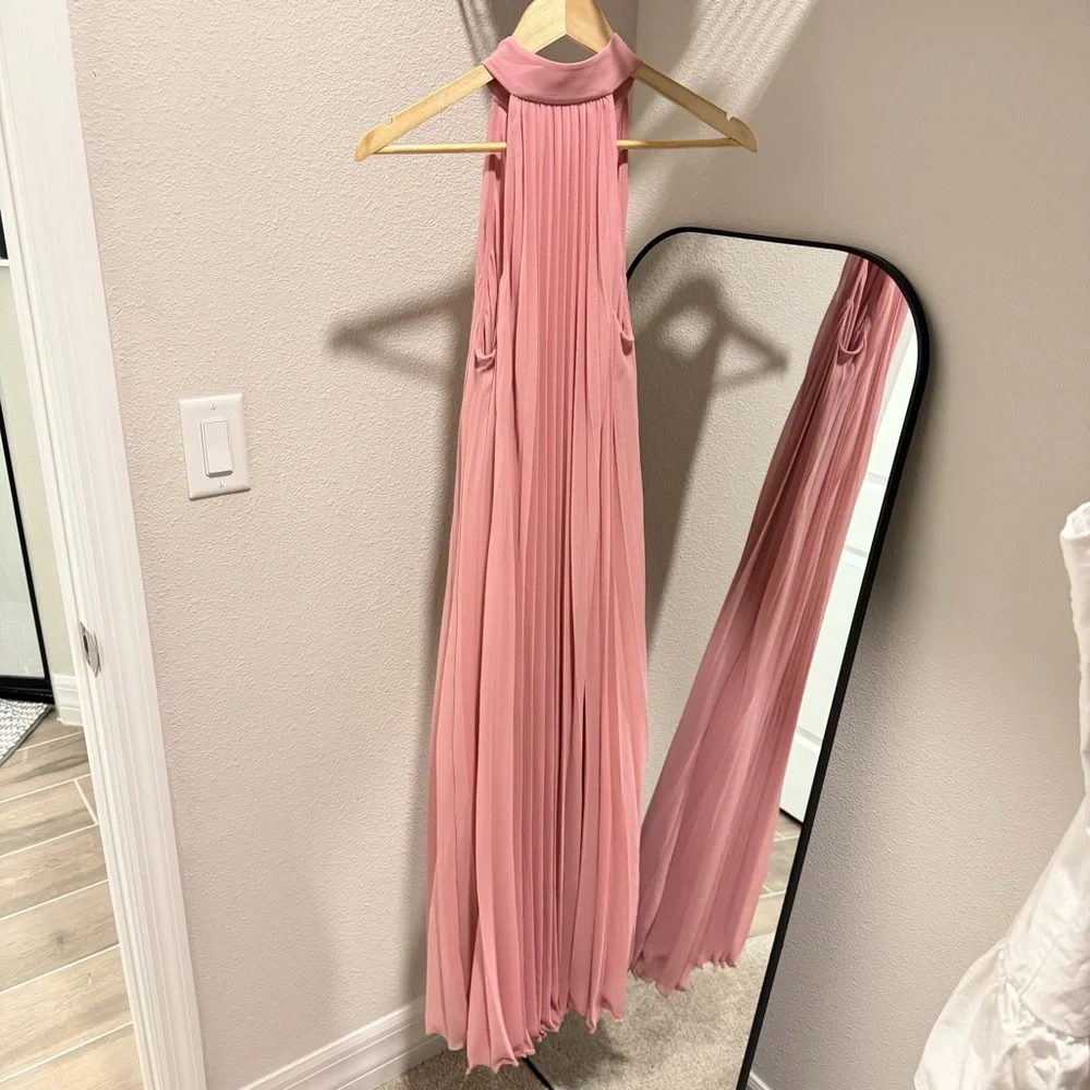 Aritzia Elegant Pink Sleeveless Dress - Picture 2 of 6